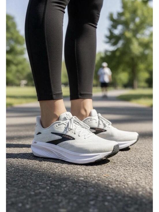 Brooks Shoes - Brooks Ghost 18 Women's Running Training Gym Shoes White Rose Gold Size 7.5